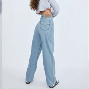 Levis Premium High Loose Wide Leg Jeans Size 29